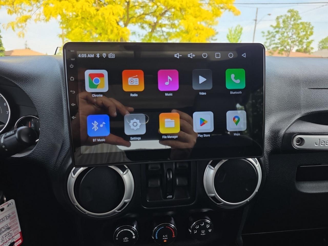 2016 Jeep WRANGLER UNLIMITED 4WD Sahara * NO ACCIDENTS / LOW KM / FULL SERVICE Photo