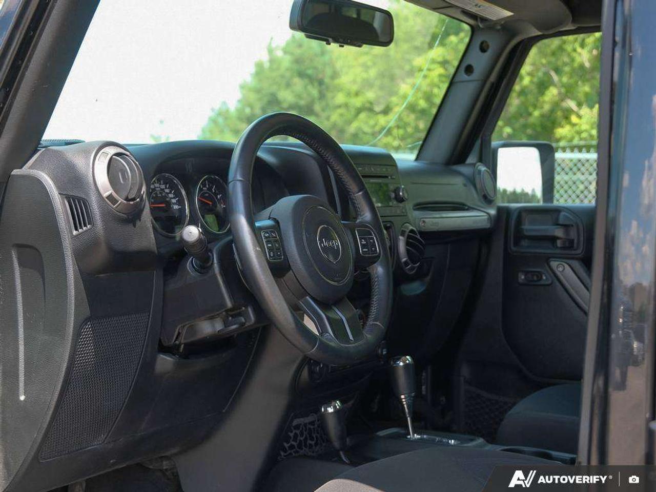 2018 Jeep Wrangler JK UNLIMITED WILLYS, 3.6L V6, 4X4, ALLOYS, CLOTH, CERTIFIED AS-TRADED! Photo