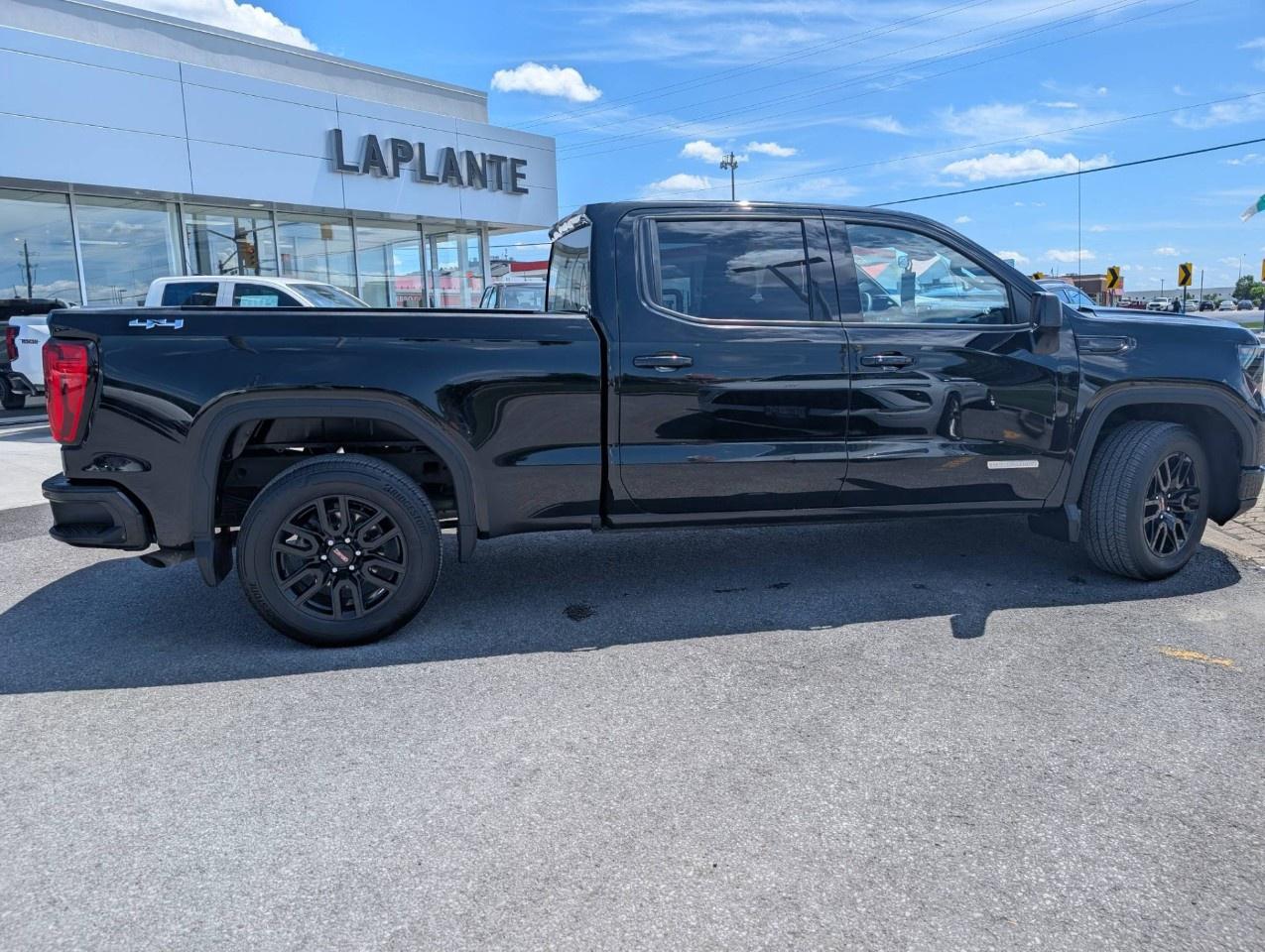 2024 GMC Sierra 1500 Crew Cab Standard Box 4-Wheel Drive Elevation Photo