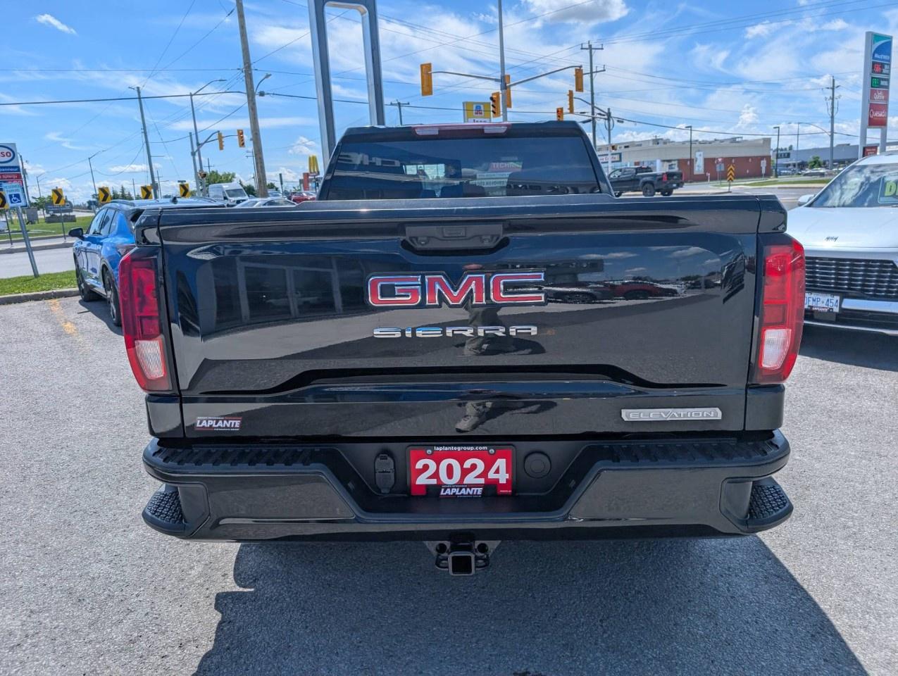 2024 GMC Sierra 1500 Crew Cab Standard Box 4-Wheel Drive Elevation Photo4