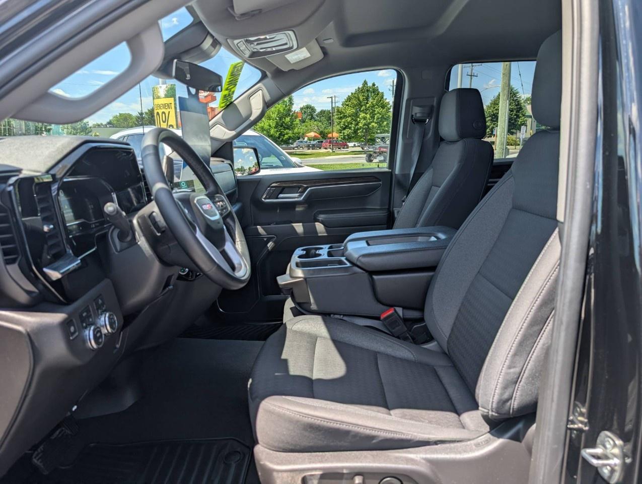 2024 GMC Sierra 1500 Crew Cab Standard Box 4-Wheel Drive Elevation Photo