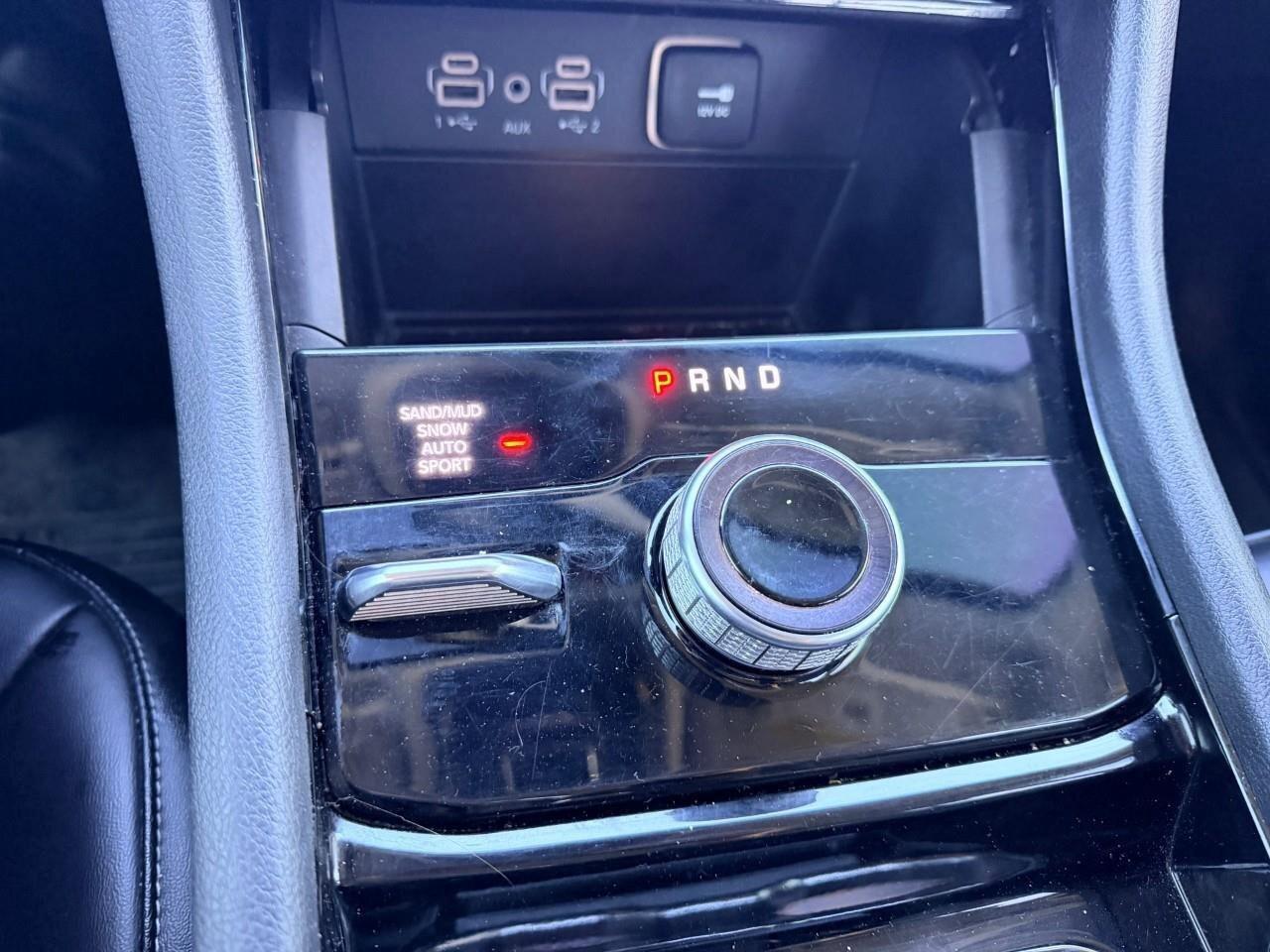 2023 Jeep Grand Cherokee L Limited 4x4 Photo
