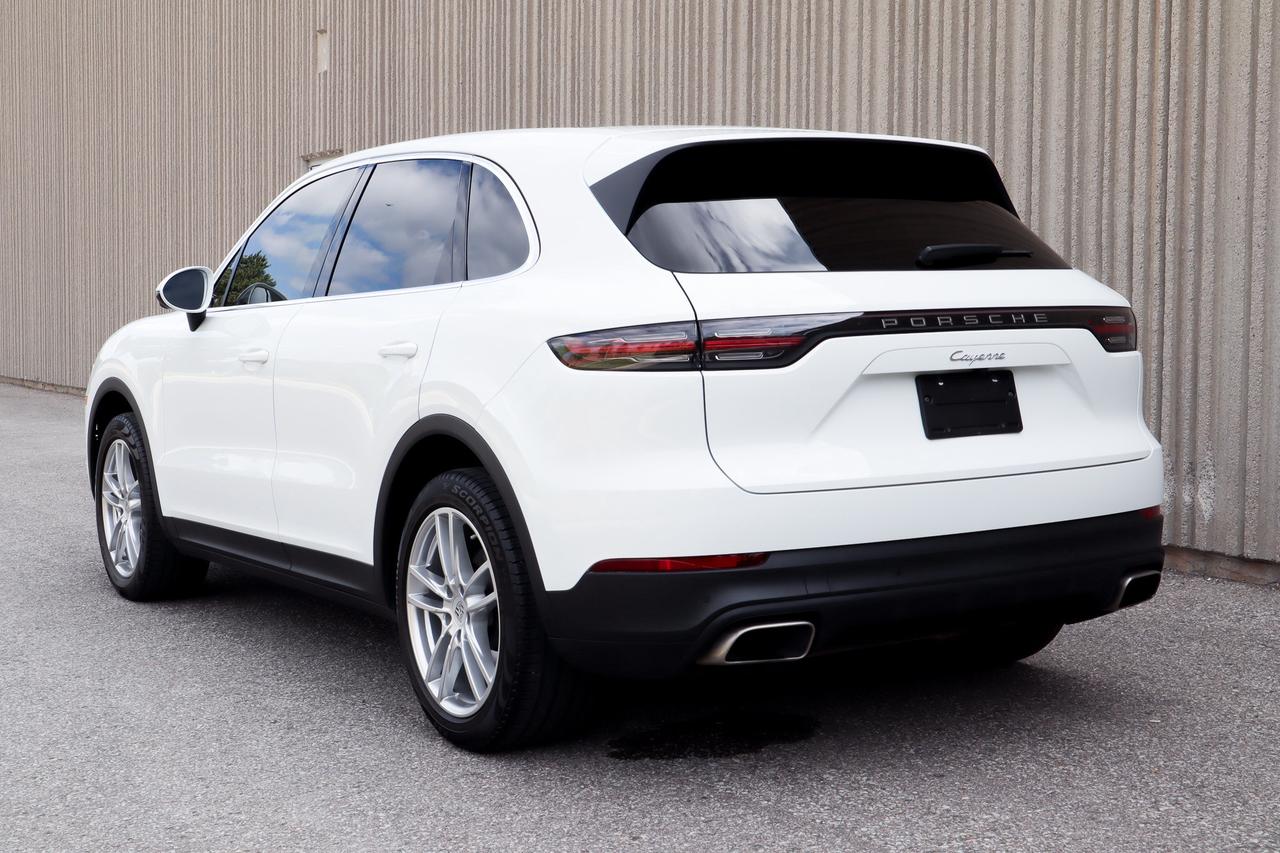 2019 Porsche Cayenne  Photo2