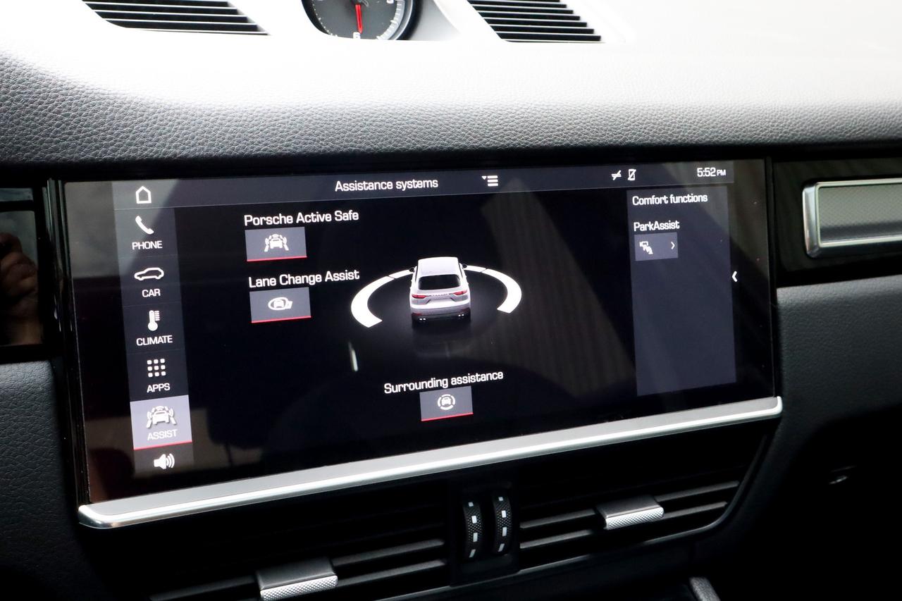 2019 Porsche Cayenne  Photo