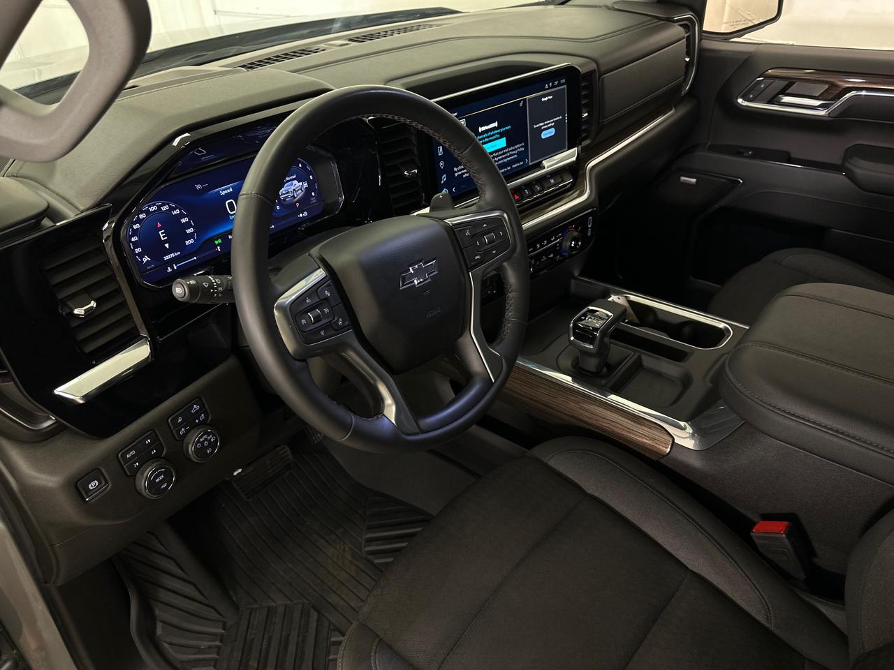 2024 Chevrolet Silverado 1500 RST Photo