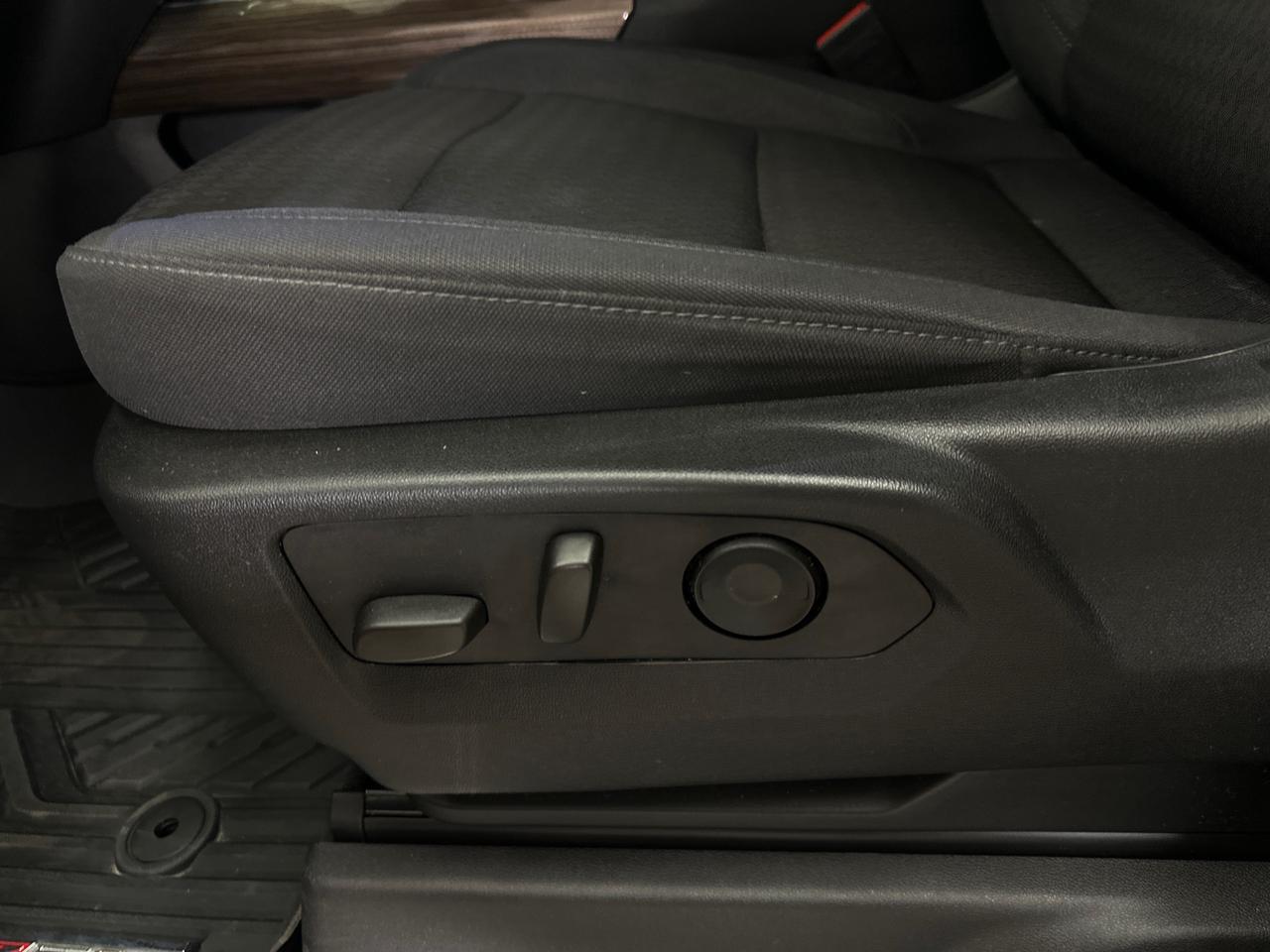 2024 Chevrolet Silverado 1500 RST Photo