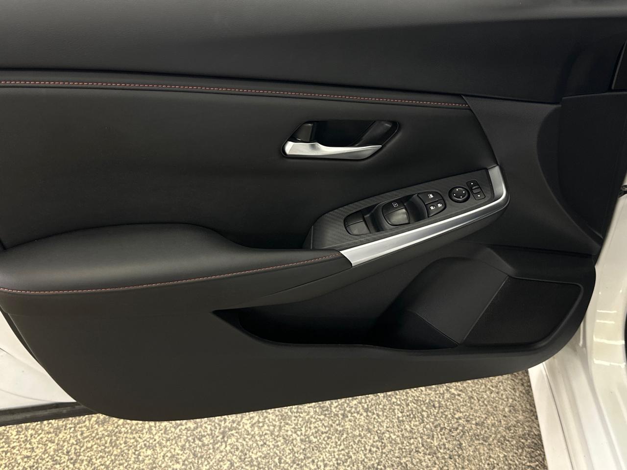 2024 Nissan Sentra SR Photo