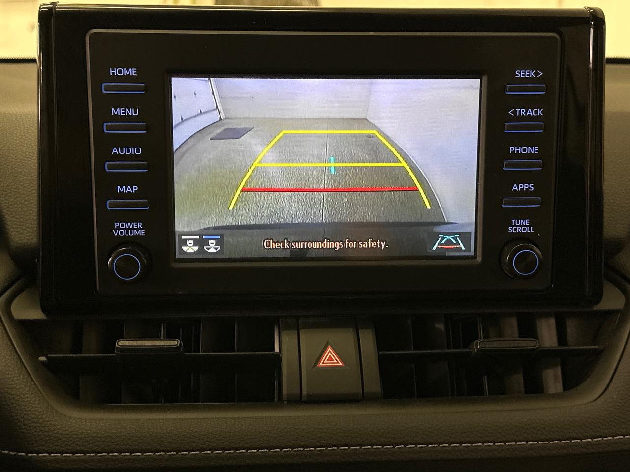 2022 Toyota RAV4 LE Photo