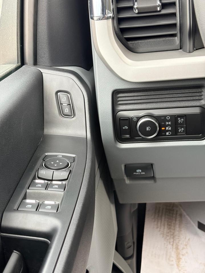 2026 Ford F-550 Chassis  Photo