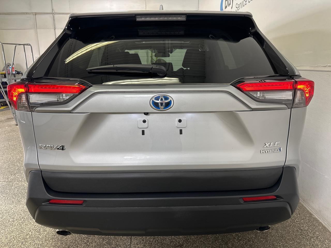 2024 Toyota RAV4 Hybrid XLE Photo