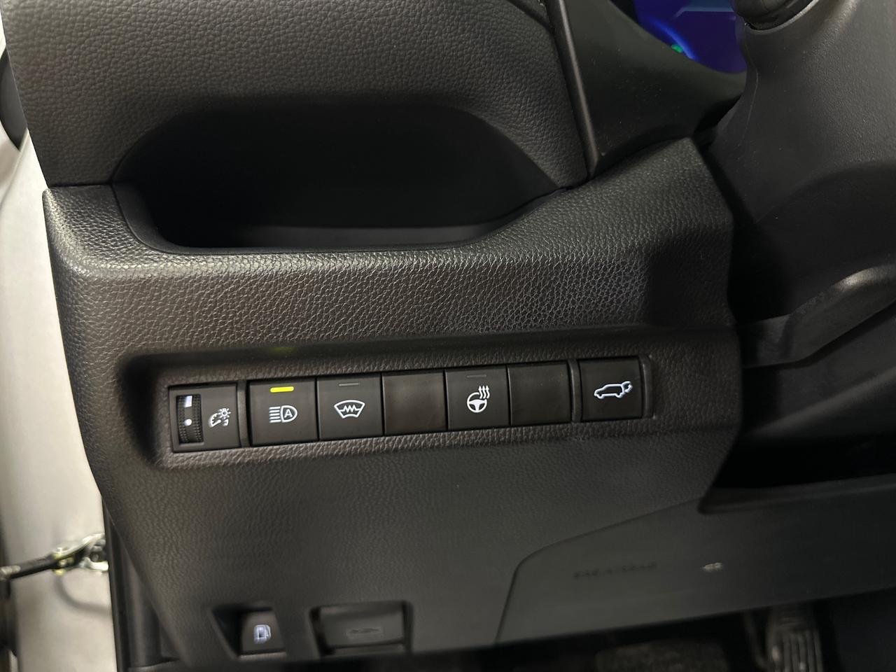 2024 Toyota RAV4 Hybrid XLE Photo