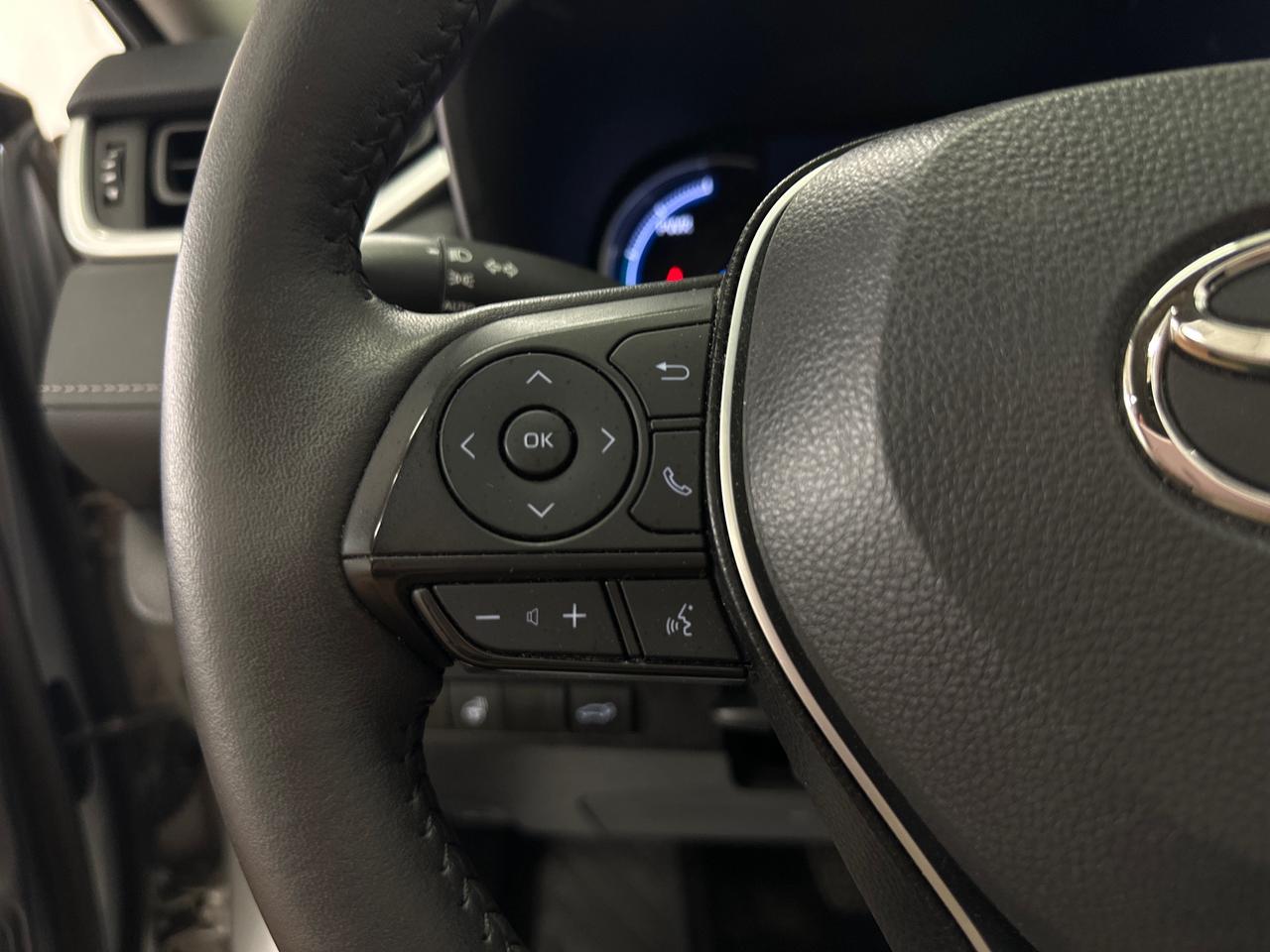 2024 Toyota RAV4 Hybrid XLE Photo