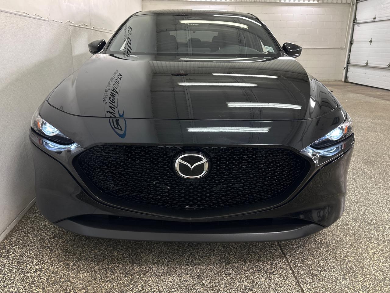 2025 Mazda MAZDA3 GX Photo