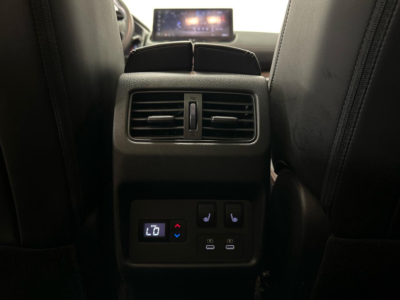 2024 Nissan Rogue Platinum Photo