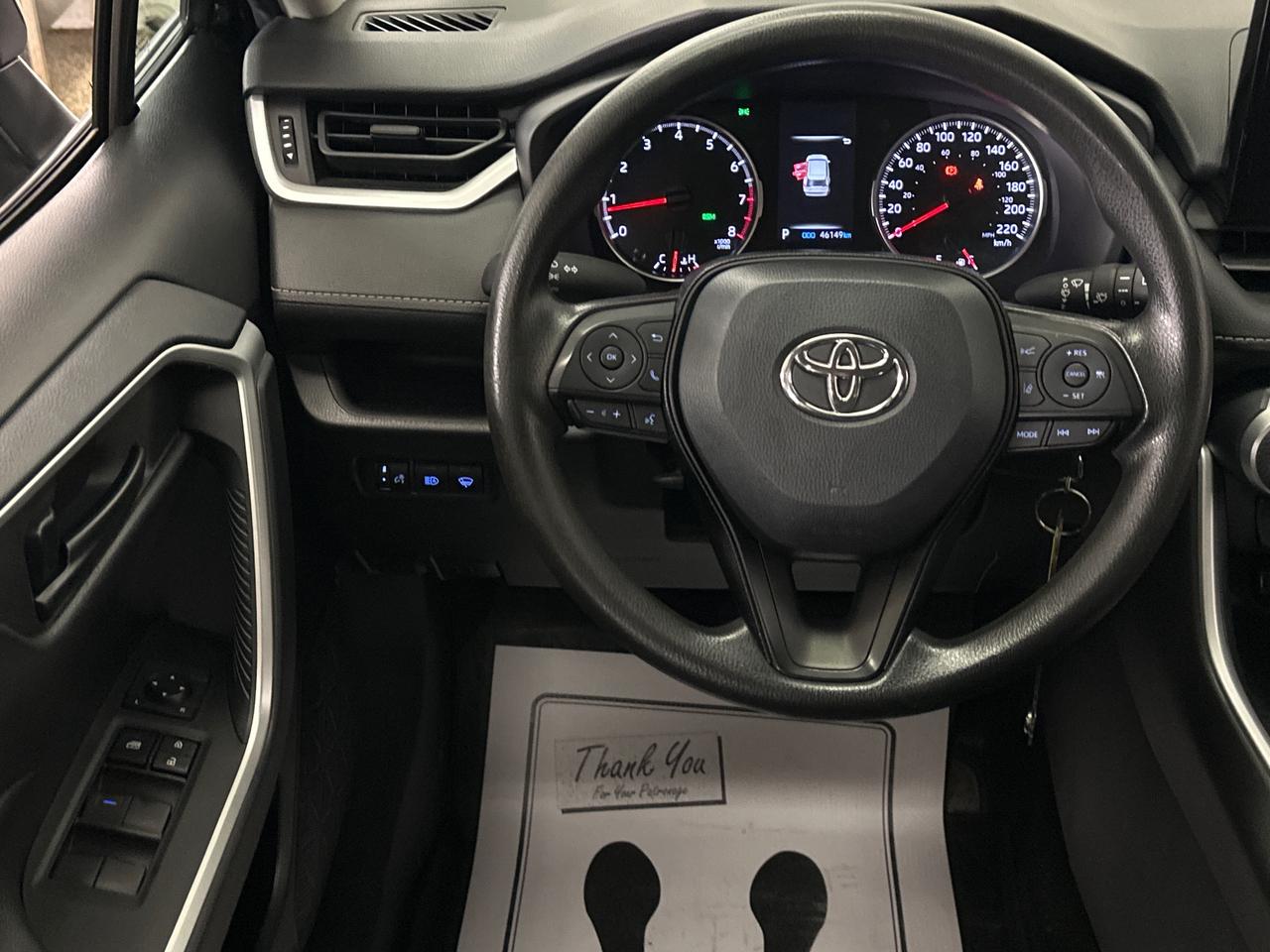 2021 Toyota RAV4 LE Photo