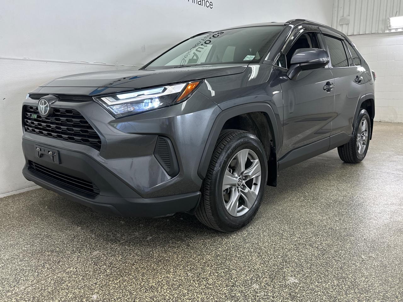 2024 Toyota RAV4 XLE Photo