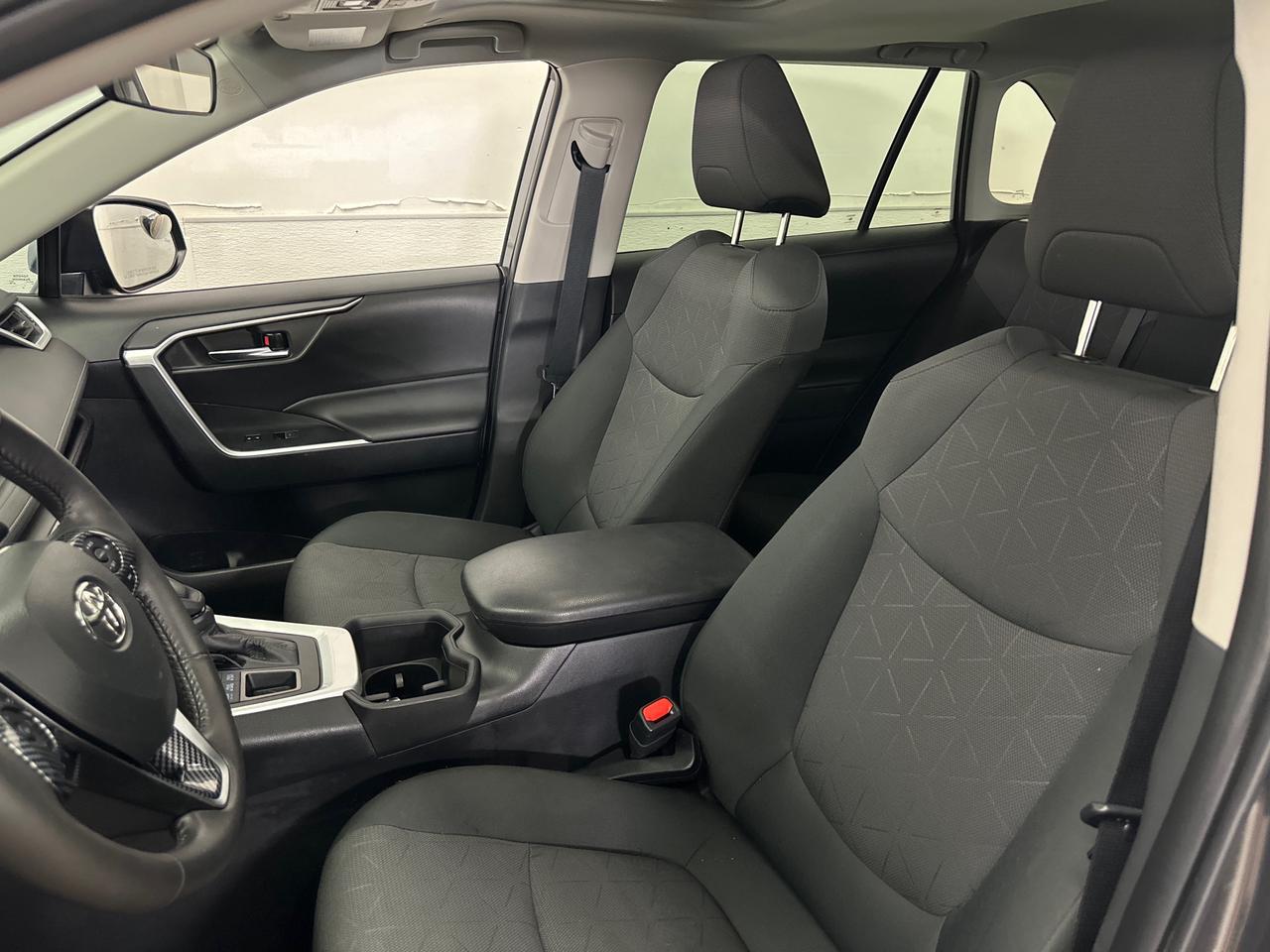 2024 Toyota RAV4 XLE Photo