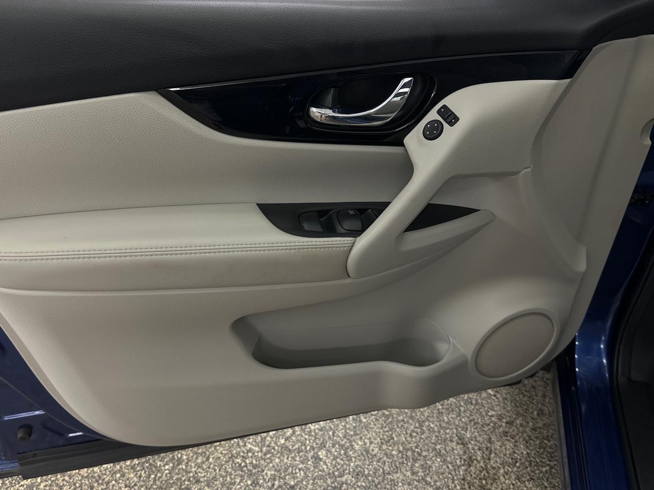 2023 Nissan Qashqai SV Photo