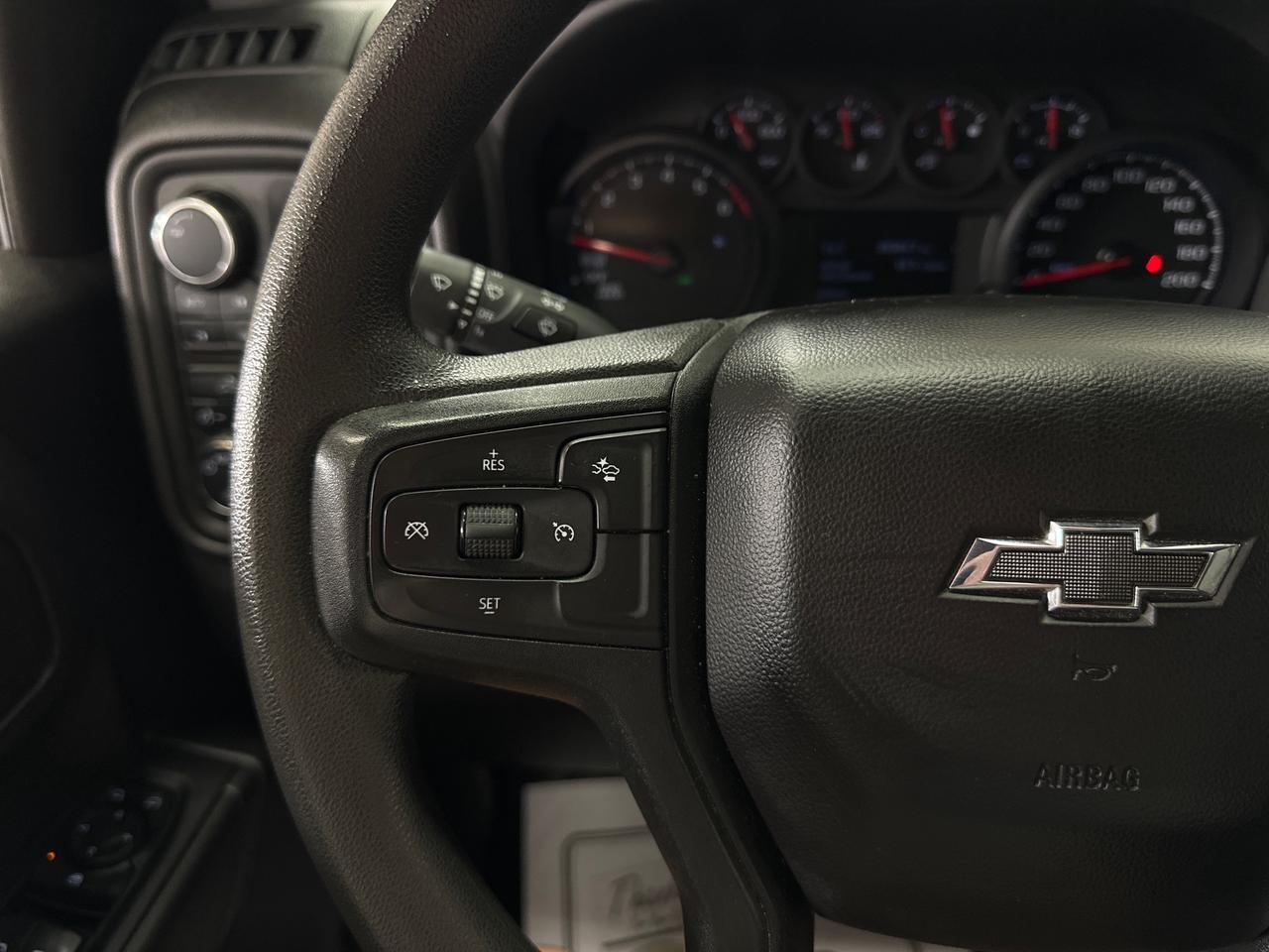 2024 Chevrolet Silverado 1500 Custom Trail Boss Photo
