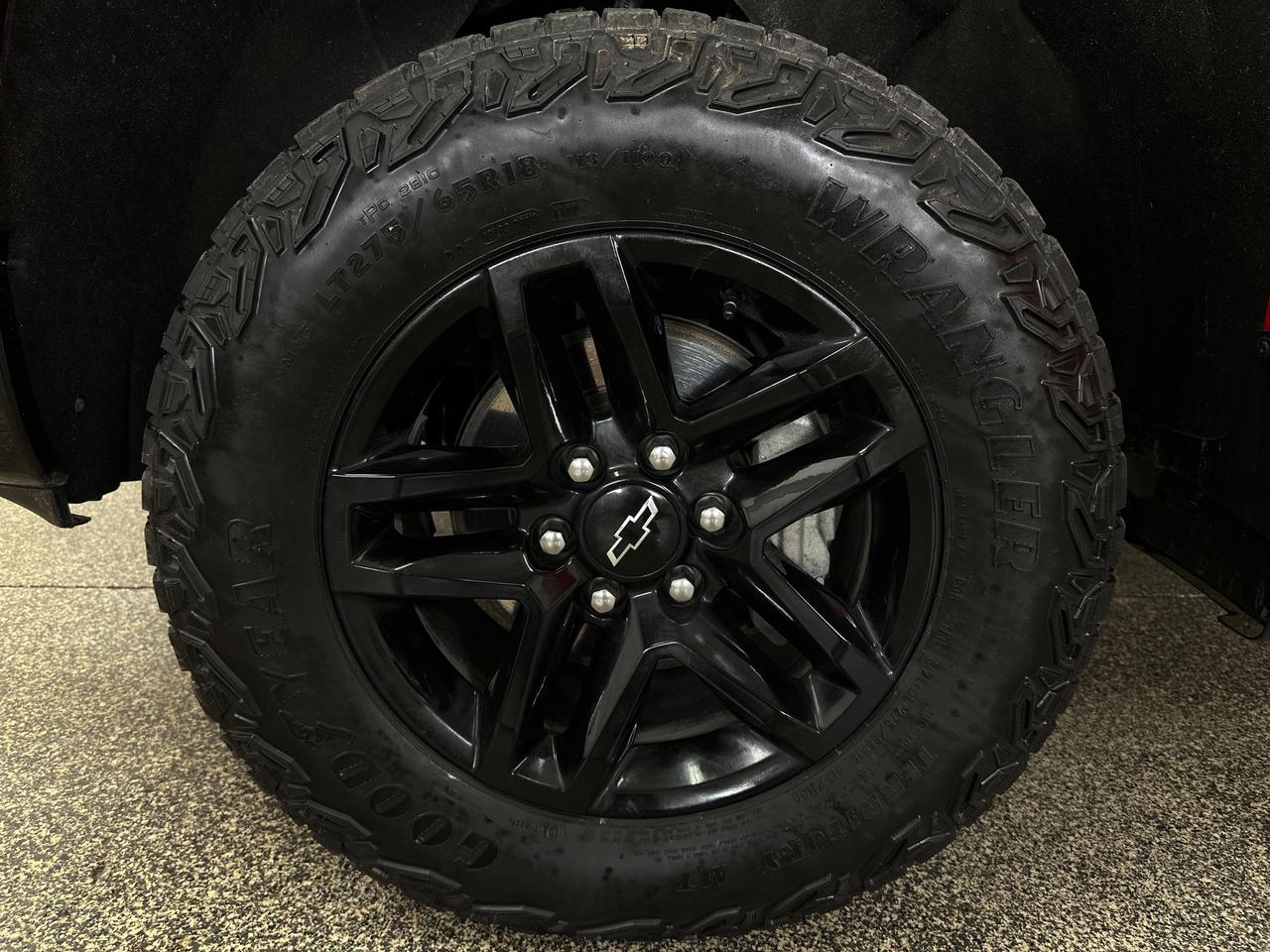 2024 Chevrolet Silverado 1500 Custom Trail Boss - 5.3L/39KM/OFF 1 OWNER LEASE Photo