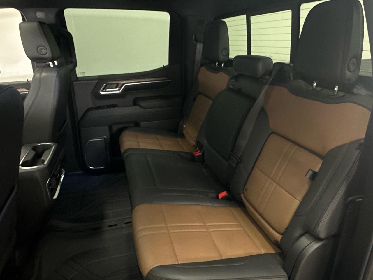 2024 Chevrolet Silverado 1500 High Country Photo