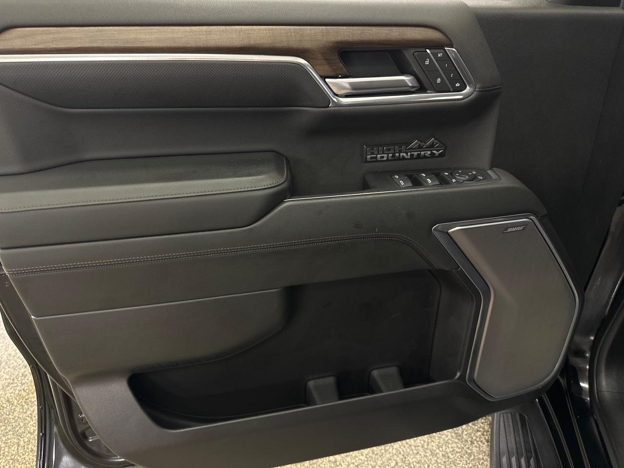 2024 Chevrolet Silverado 1500 High Country Photo