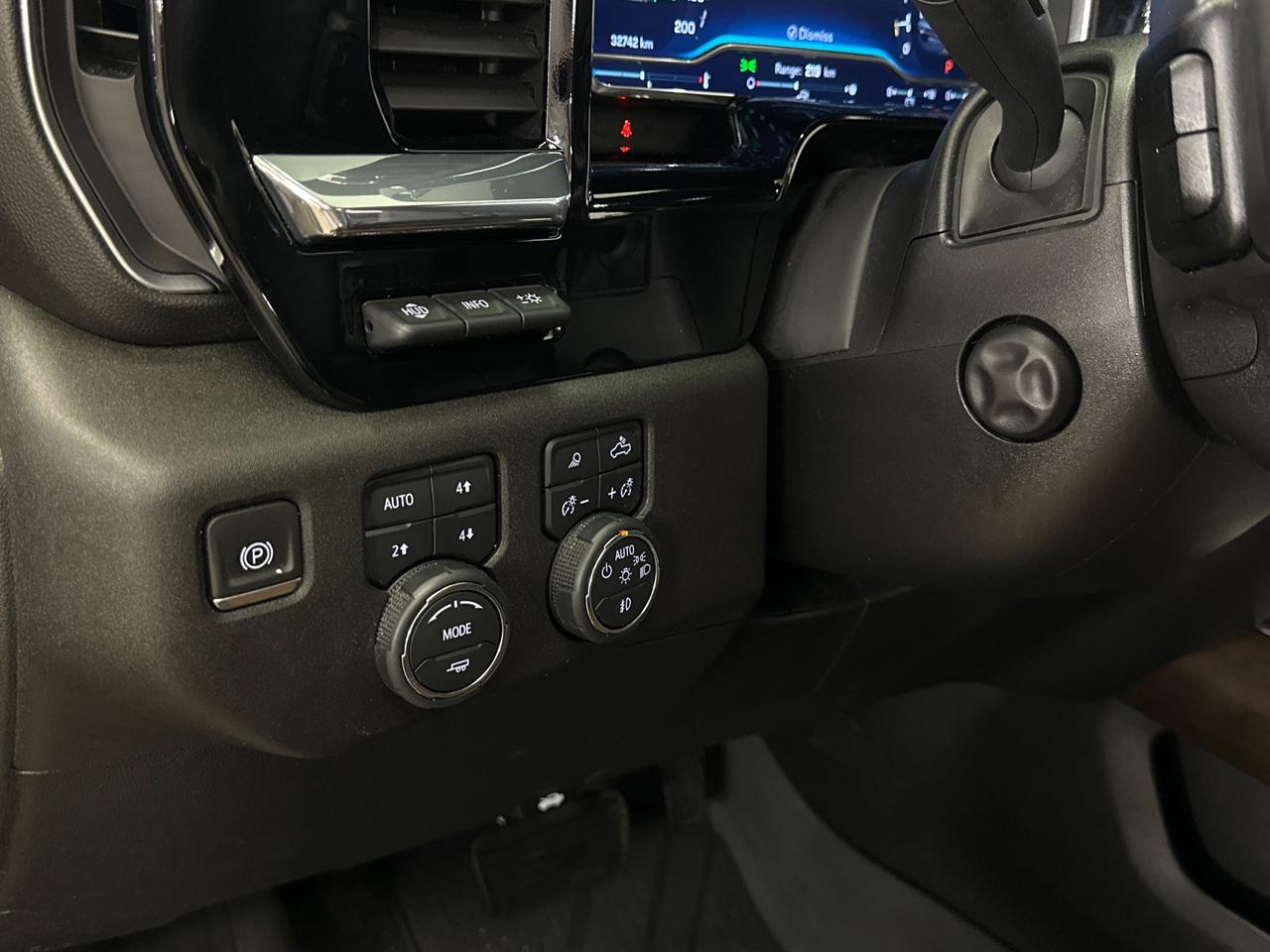 2024 Chevrolet Silverado 1500 High Country Photo