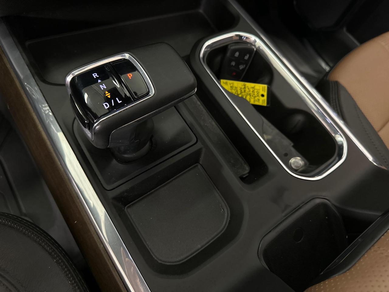 2024 Chevrolet Silverado 1500 High Country 5.3L - 32KM/ROOF/OFF 1 OWNER GMAC LEASE Photo