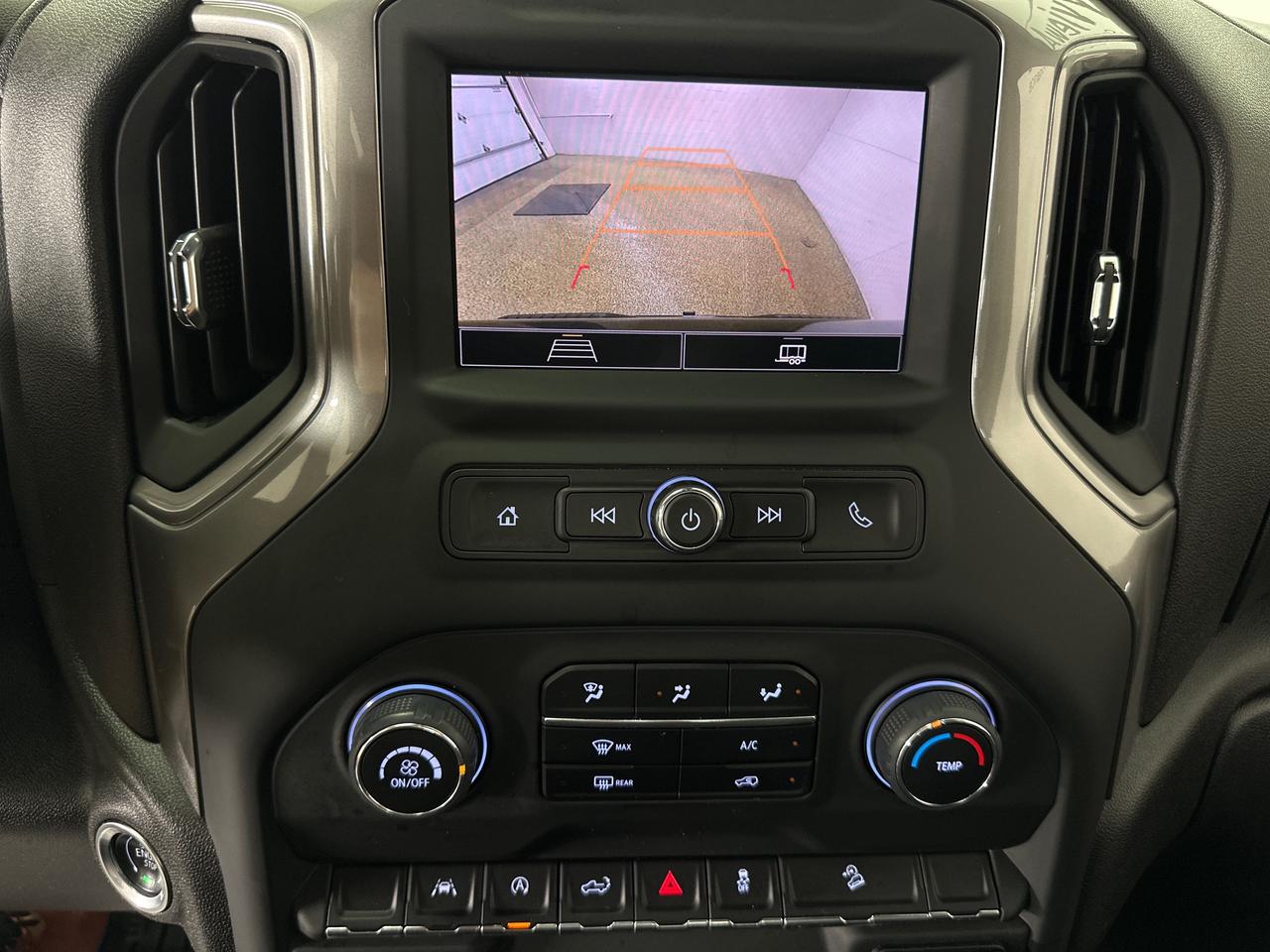 2024 Chevrolet Silverado 1500 Custom Trail Boss Photo