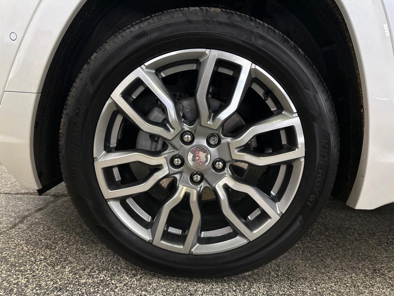 2024 GMC Terrain Denali Photo