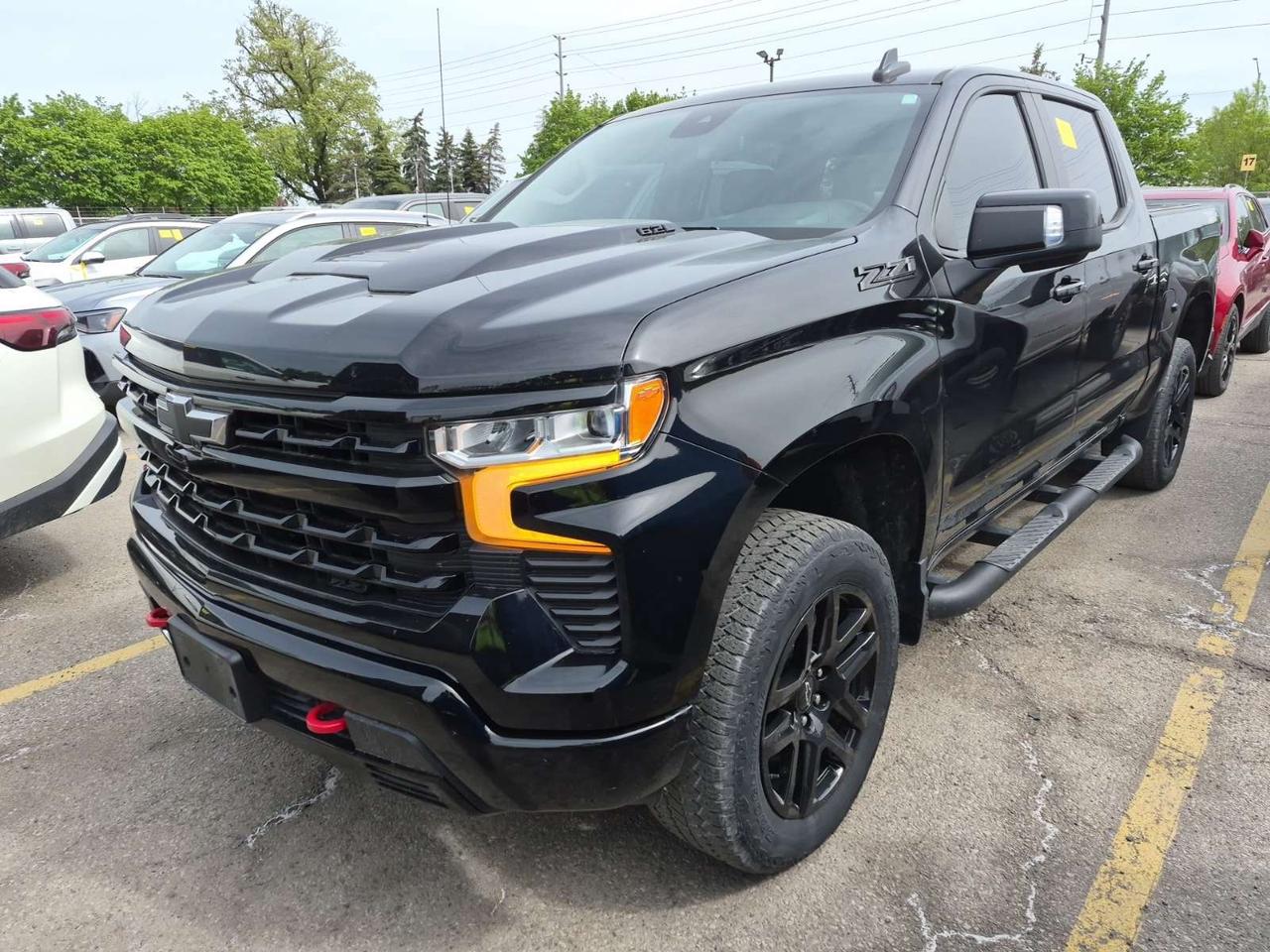 Used 2023 Chevrolet Silverado 1500 LT Trail Boss 4x4 Crew Cab 5.75 ft. box 147.4 in. WB for sale in Belleville, ON