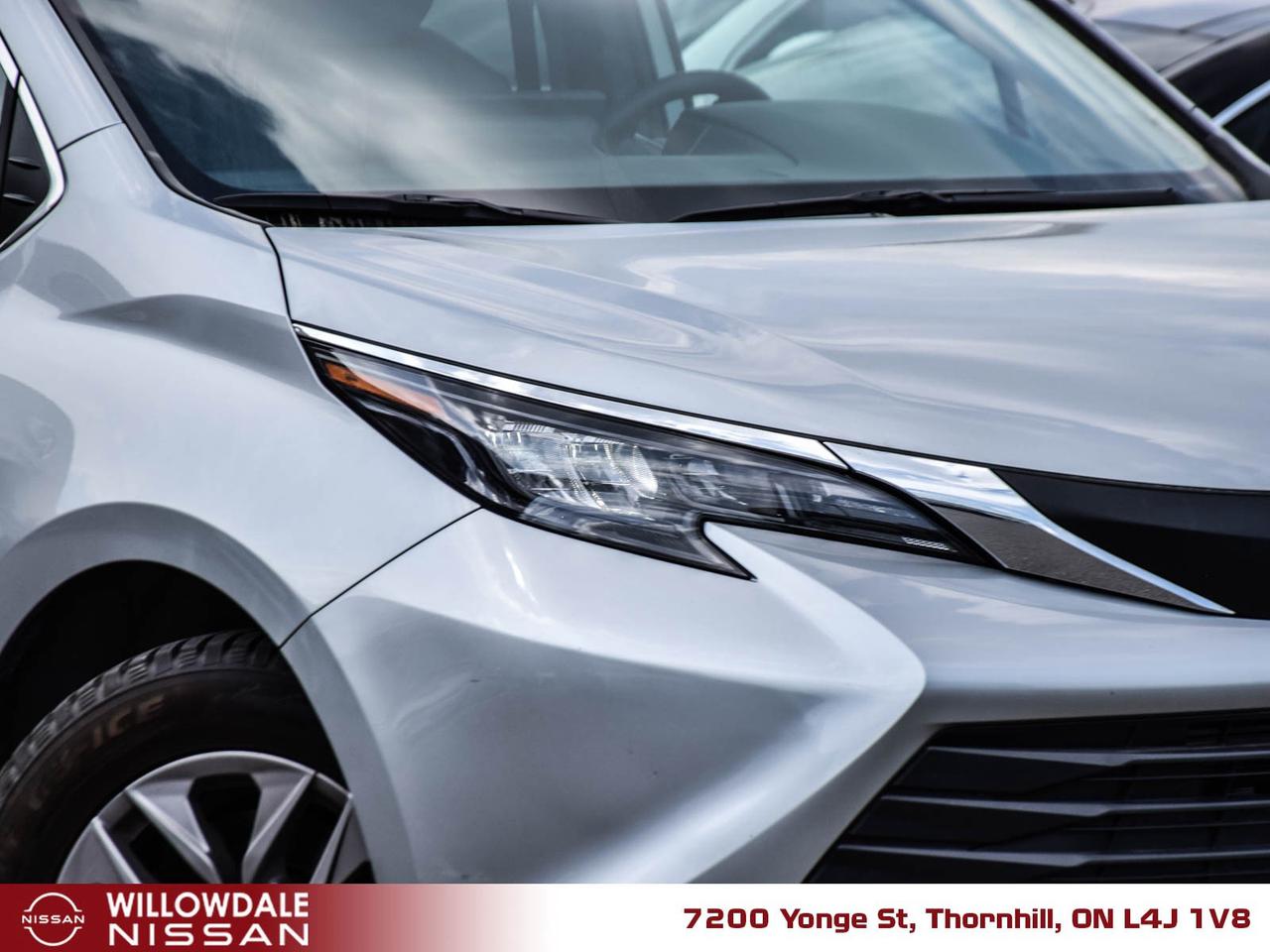 2025 Toyota Sienna LE 8-Passenger 4dr Front-Wheel Drive Passenger Van Photo