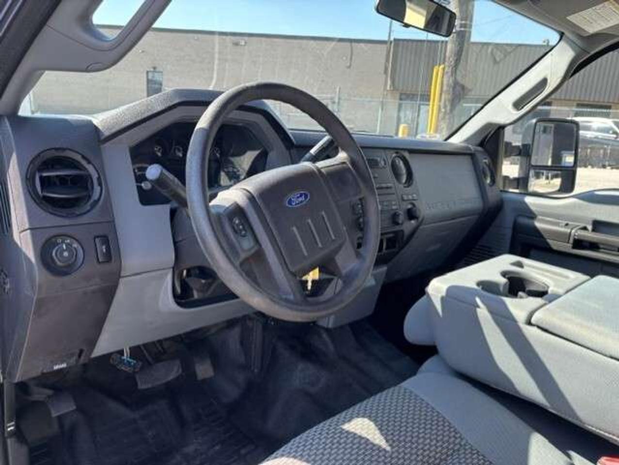 2015 Ford F-250 6.7 POWER STROKE DIESEL-ONLY 98KM-1 OWNER-LONG BOX Photo