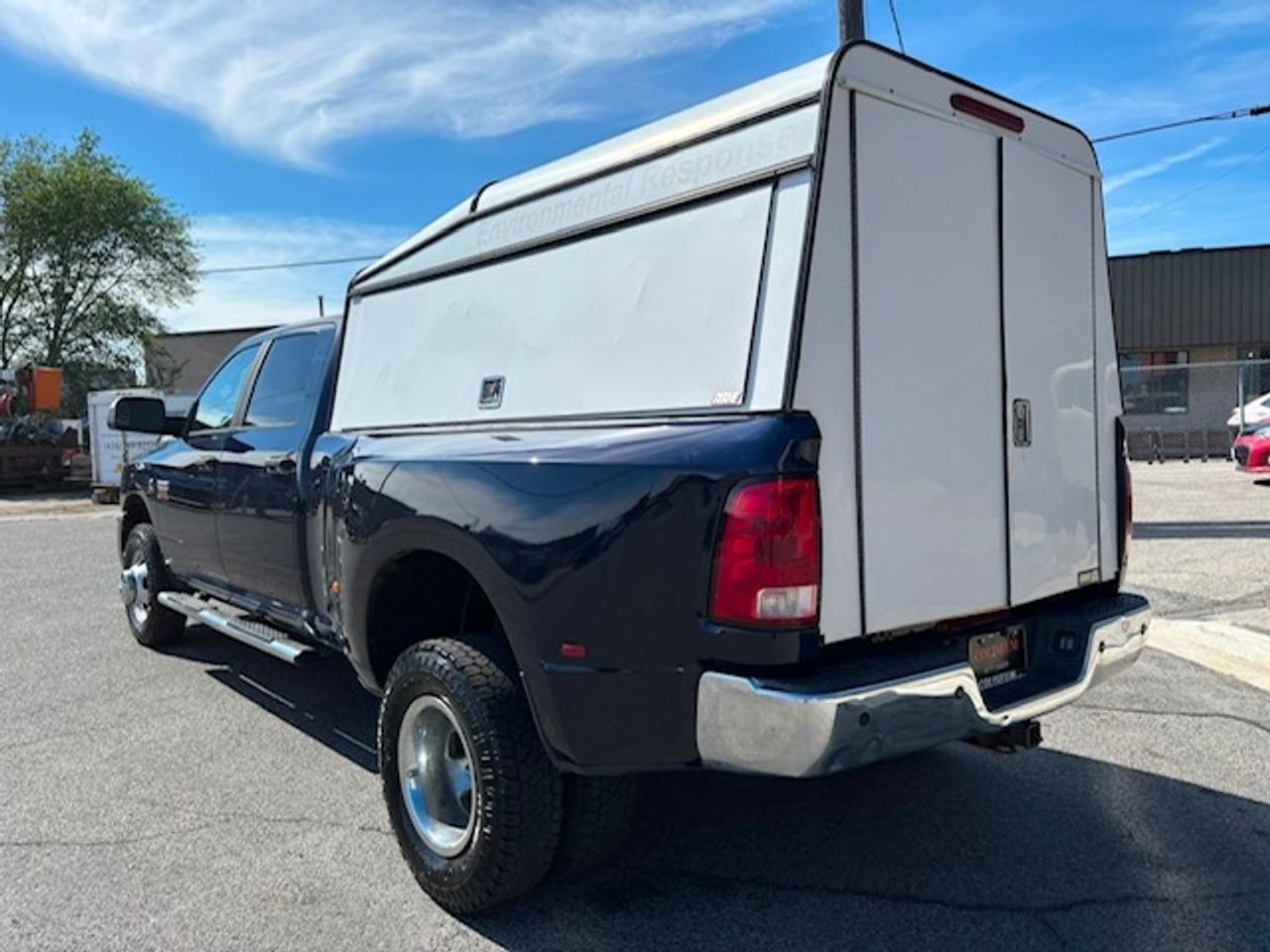2012 RAM 3500 SLT 4WD 6.7L CUMMINS DIESEL-1 GOVT OWNER-CREW CAB! Photo