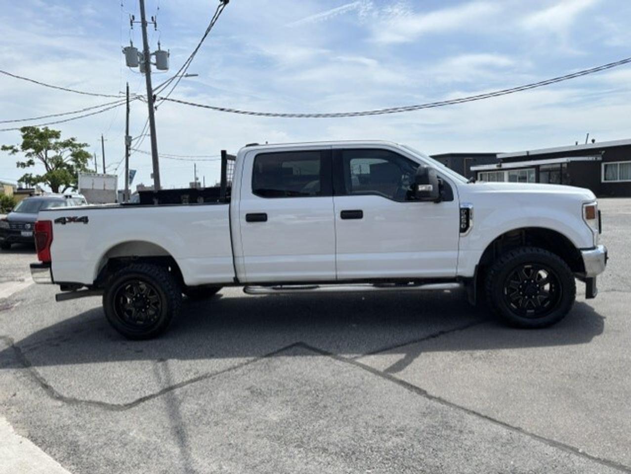 2022 Ford F-250 XLT 4WD **ONLY 63,000KM-1 OWNER-CREW CAB-6.75' BOX Photo
