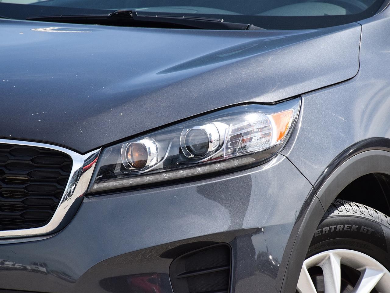 2019 Kia Sorento L ~Heated Seats ~ Bluetooth ~Carplay ~Camera Photo