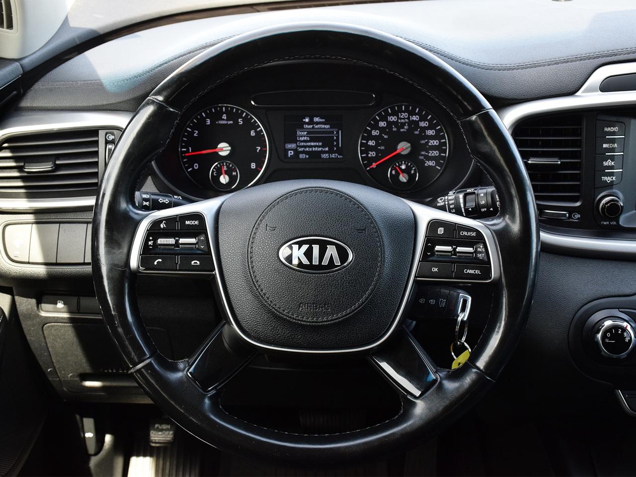 2019 Kia Sorento L ~Heated Seats ~ Bluetooth ~Carplay ~Camera Photo