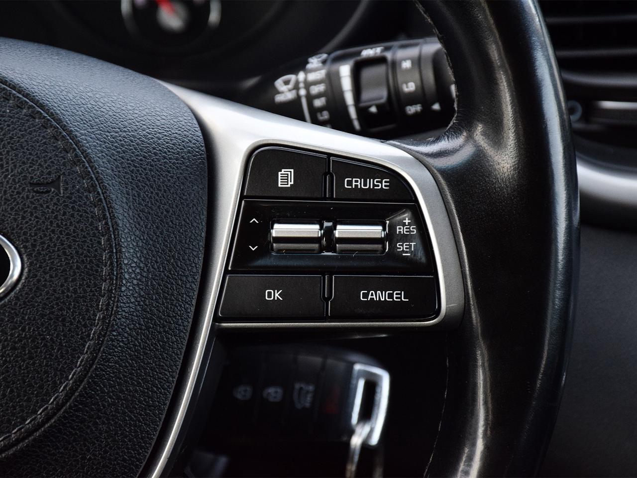 2019 Kia Sorento L ~Heated Seats ~ Bluetooth ~Carplay ~Camera Photo