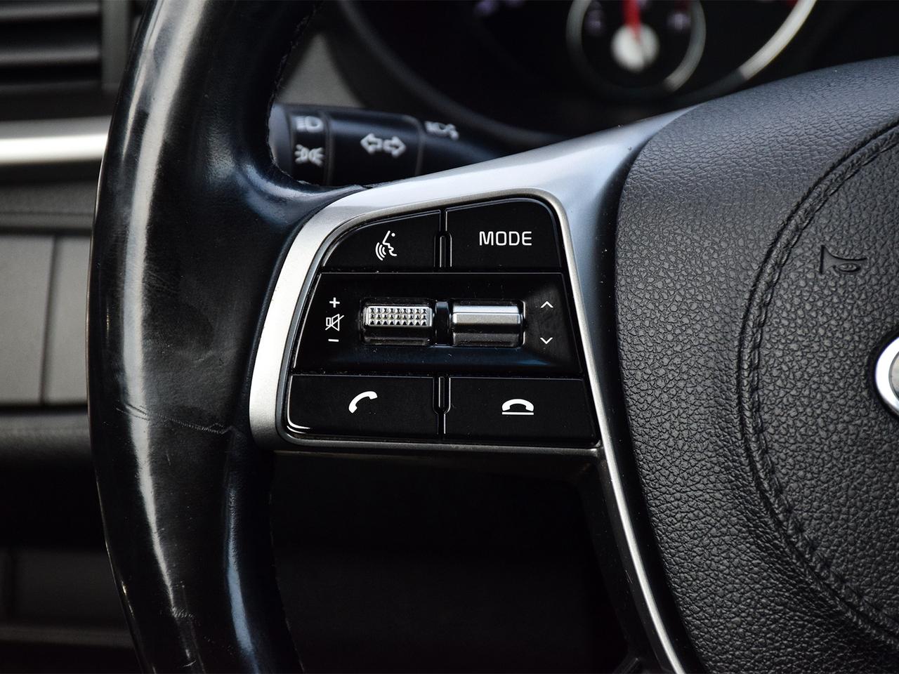 2019 Kia Sorento L ~Heated Seats ~ Bluetooth ~Carplay ~Camera Photo