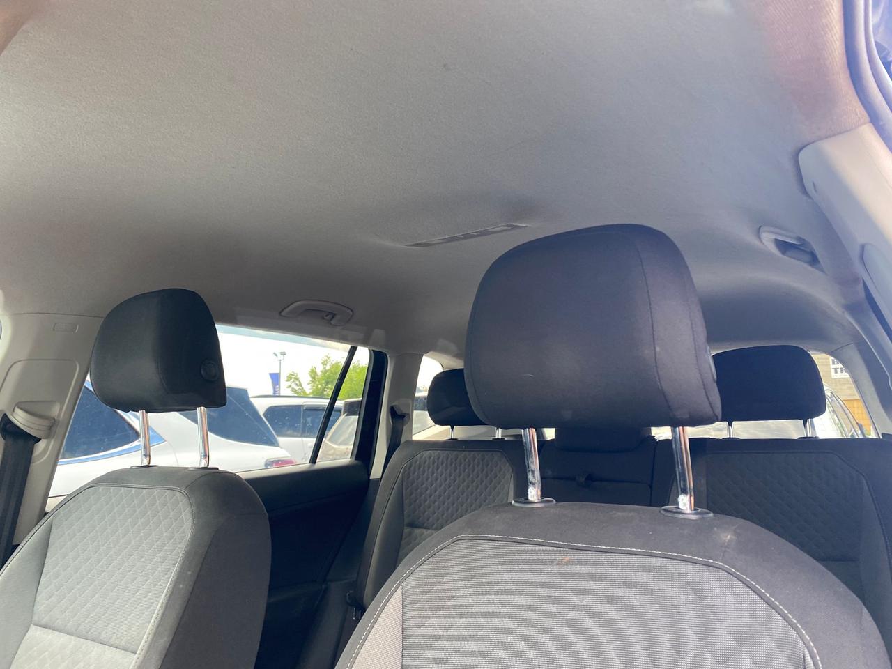 2018 Volkswagen Tiguan Trendline AWD ~CarPlay ~Bluetooth ~Camera Photo