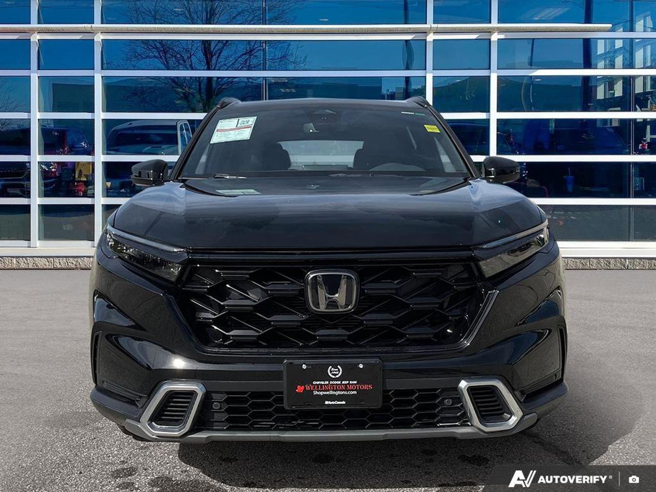 2024 Honda CR-V Hybrid Touring | Leather | Nav | Sunroof | Safety Tech | Photo