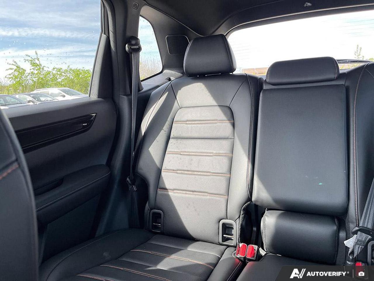 2024 Honda CR-V Hybrid Touring | Leather | Nav | Sunroof | Safety Tech | Photo