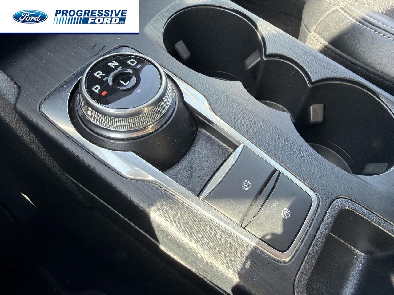 2025 Ford Escape PHEV 4dr Front-Wheel Drive Photo