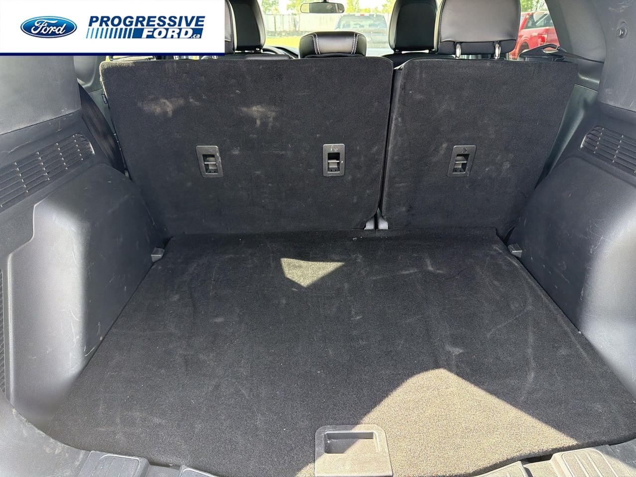 2025 Ford Escape PHEV 4dr Front-Wheel Drive Photo
