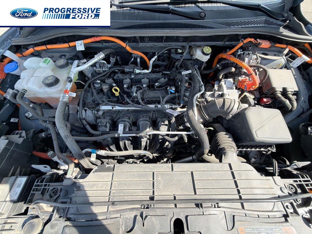 2025 Ford Escape PHEV 4dr Front-Wheel Drive Photo