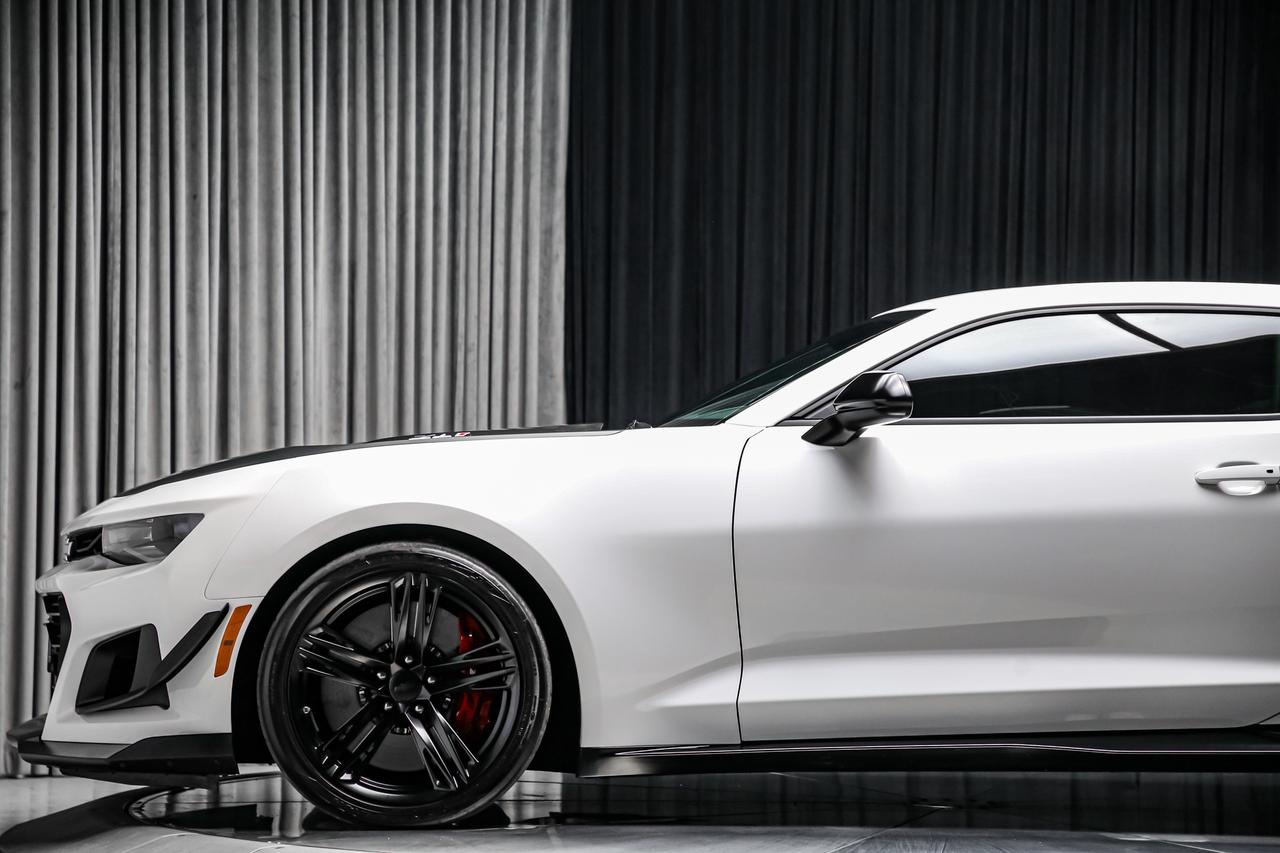 2018 Chevrolet Camaro ZL1 1LE EXTREME TRACK PACK MANUAL 650HP LOWKM Photo