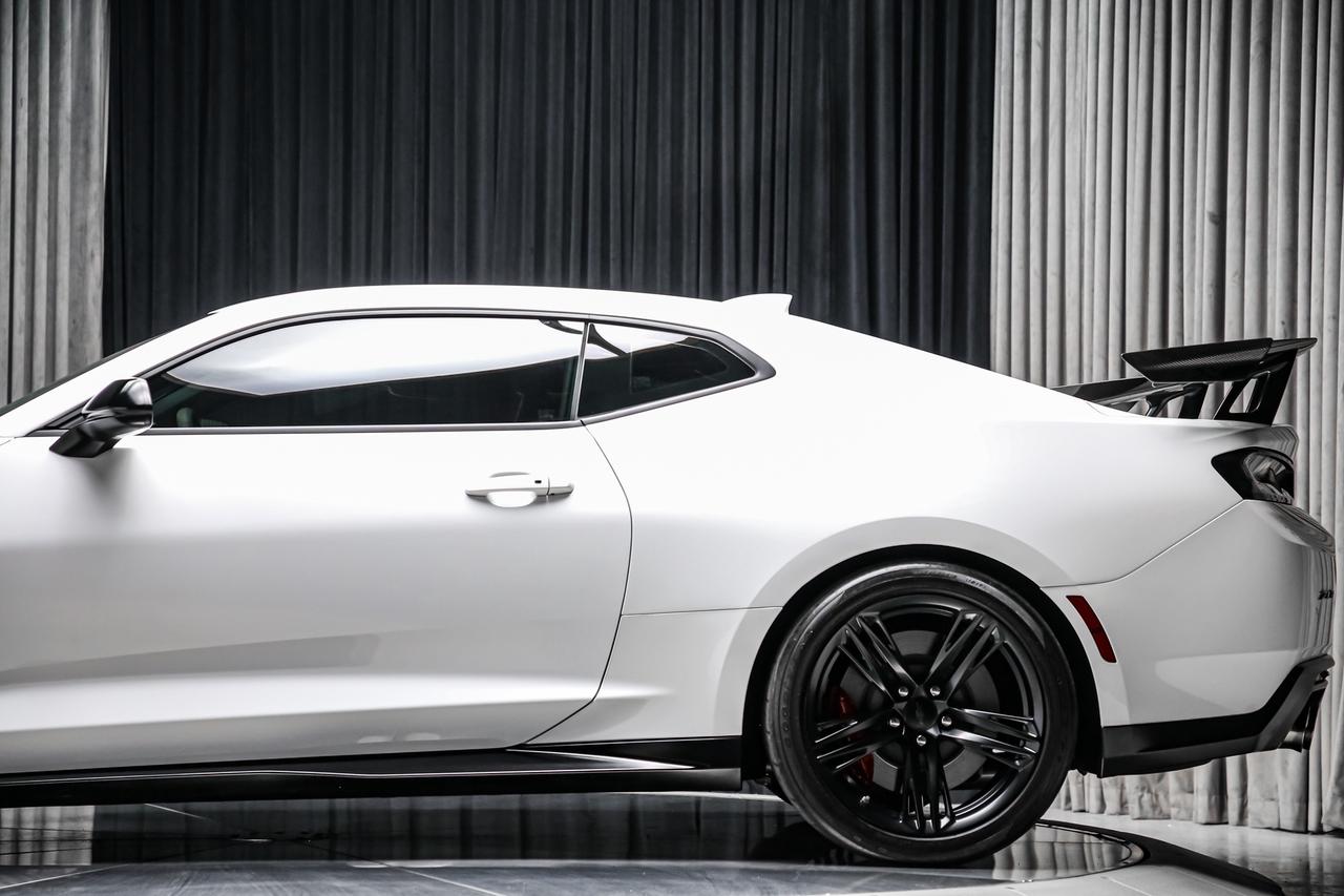 2018 Chevrolet Camaro ZL1 1LE EXTREME TRACK PACK MANUAL 650HP LOWKM Photo