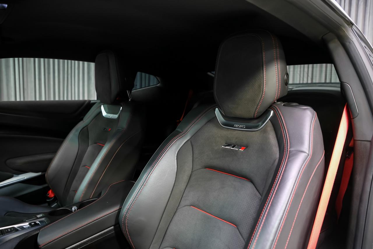 2018 Chevrolet Camaro ZL1 1LE EXTREME TRACK PACK MANUAL 650HP LOWKM Photo