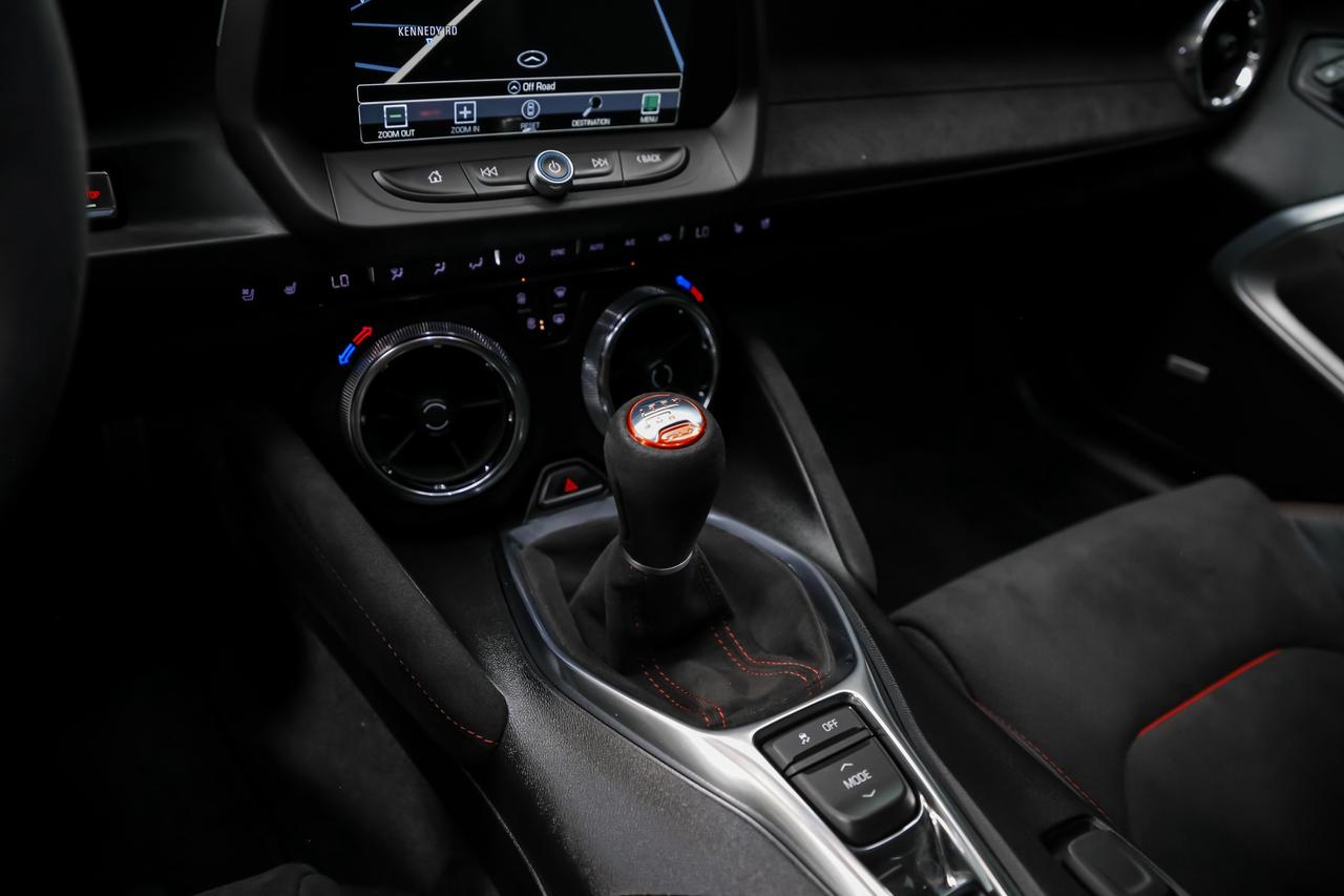 2018 Chevrolet Camaro ZL1 1LE EXTREME TRACK PACK MANUAL 650HP LOWKM Photo