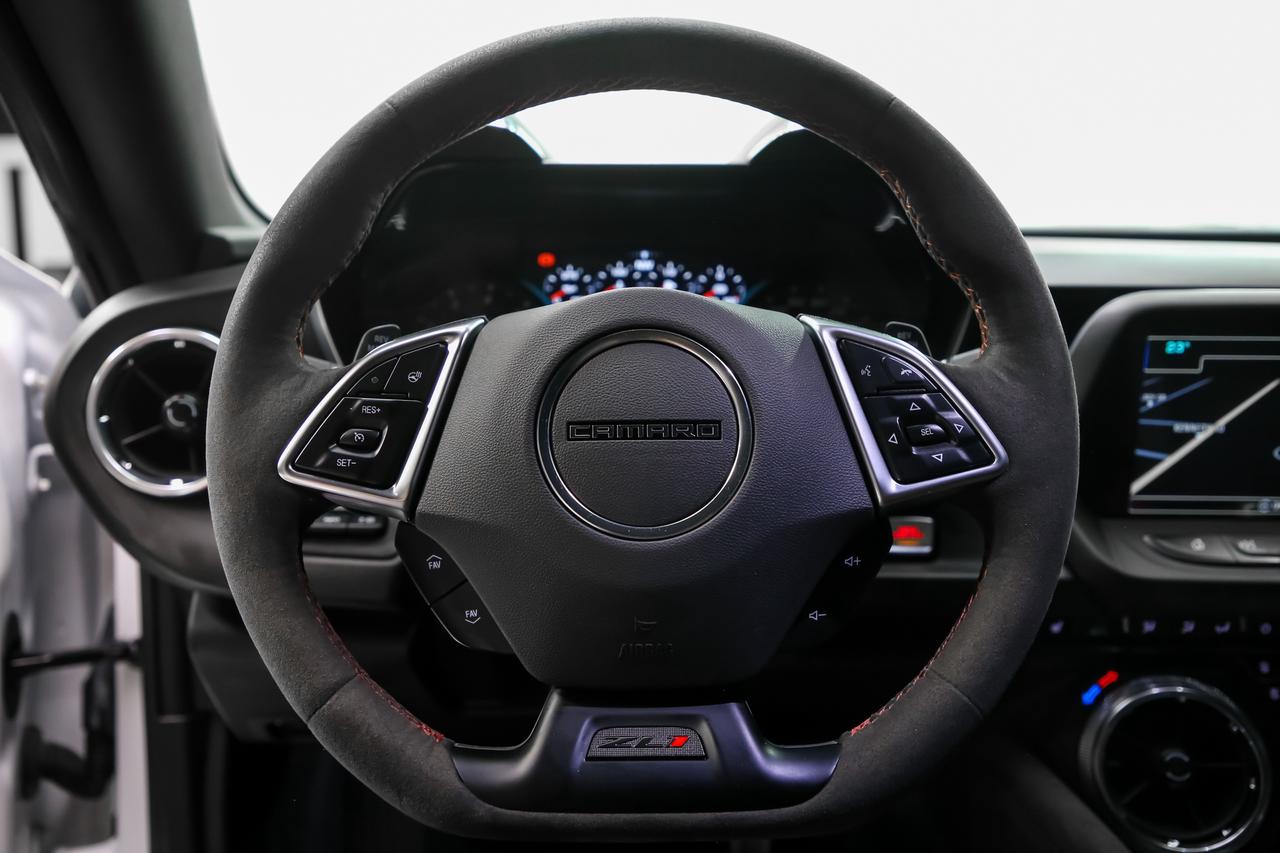 2018 Chevrolet Camaro ZL1 1LE EXTREME TRACK PACK MANUAL 650HP LOWKM Photo